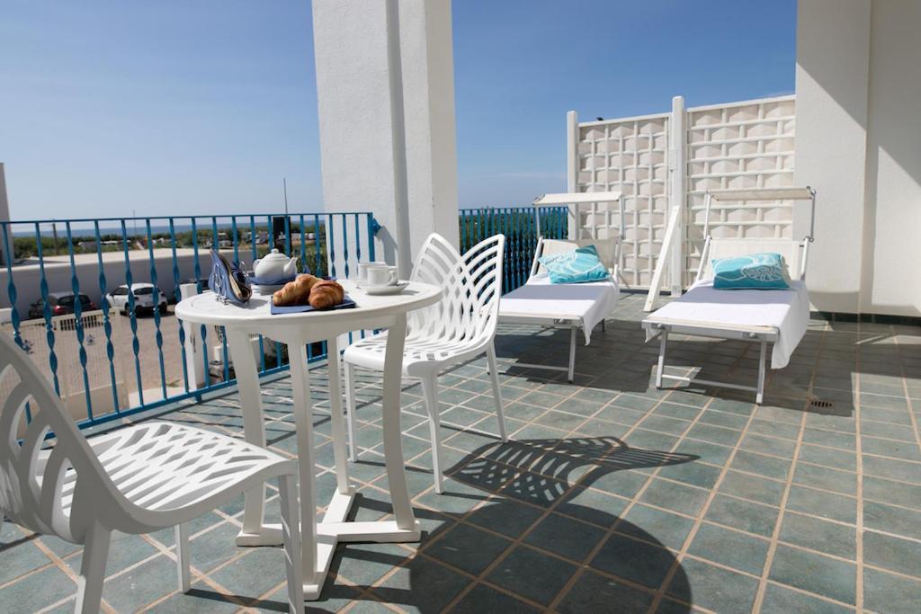 Gigli Hotel Salento Marina Di Pescoluse Exterior photo